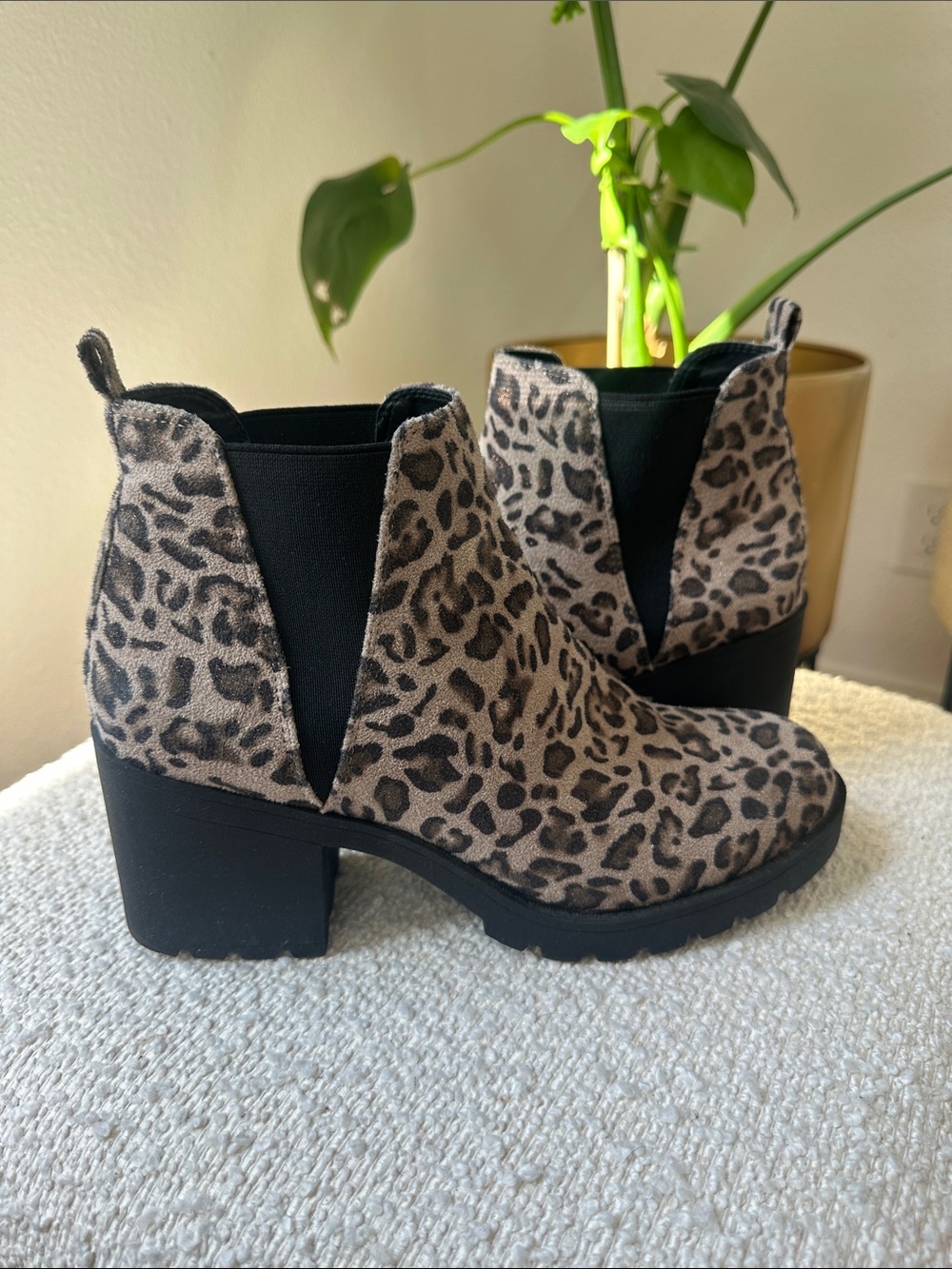 Xappeal Leopard Print Chelsea Ankle Booties - Tan & Black